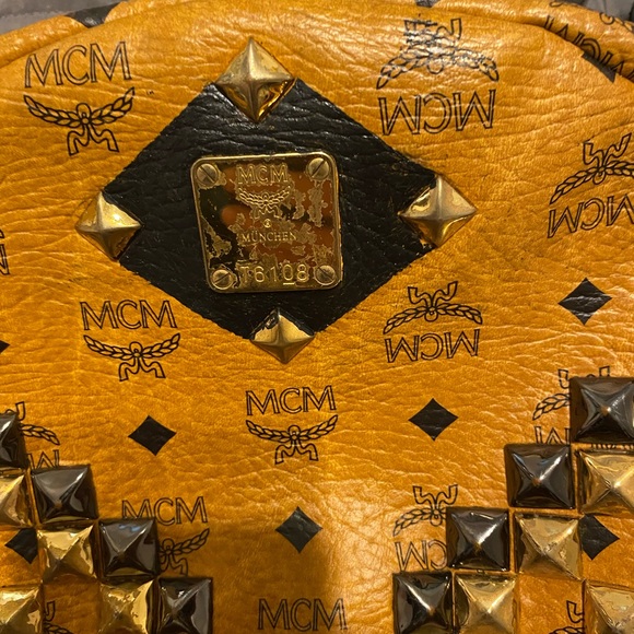 Customized Mcm backpack 🎒 - Picture 3 of 15